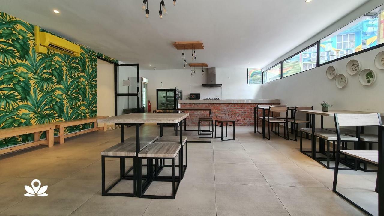 Summer House Bed & Cafe Kuala Lumpur Exteriör bild