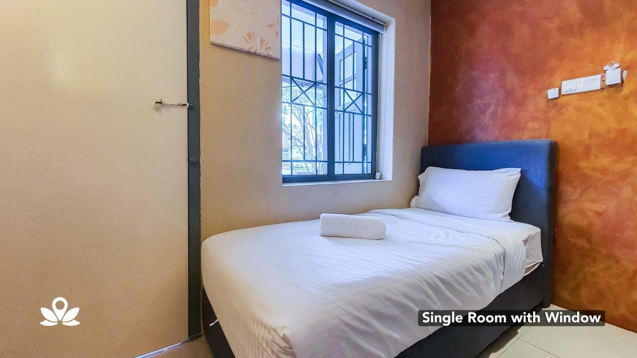Summer House Bed & Cafe Kuala Lumpur Exteriör bild